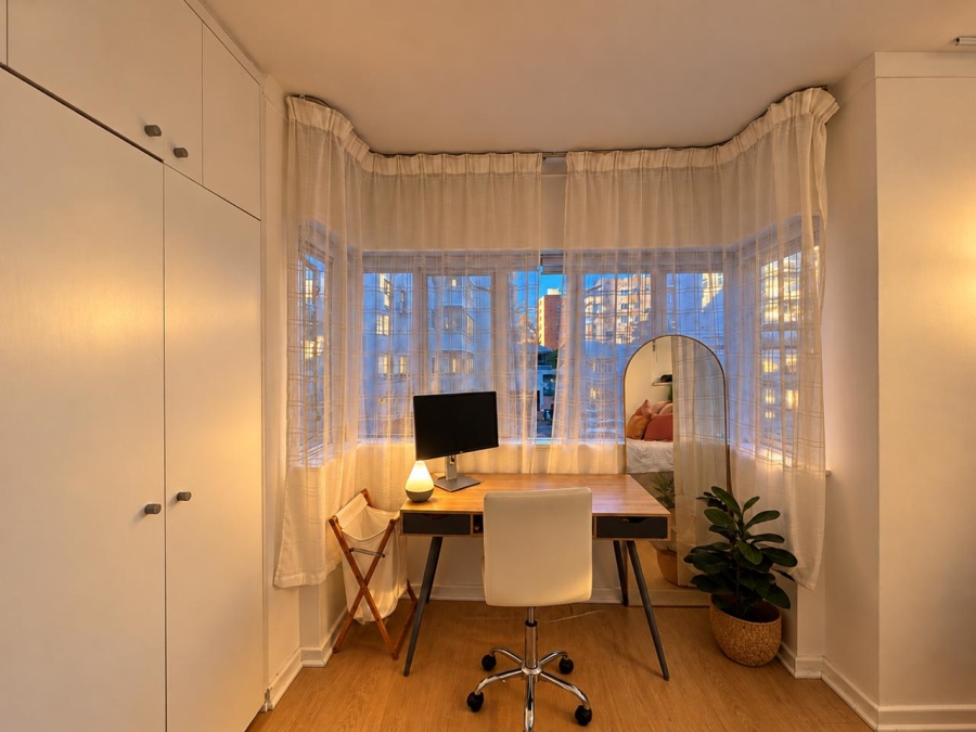 To Let 3 Bedroom Property for Rent in Sea Point Western Cape